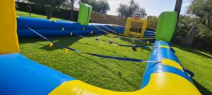 Pista de futbolín hinchable